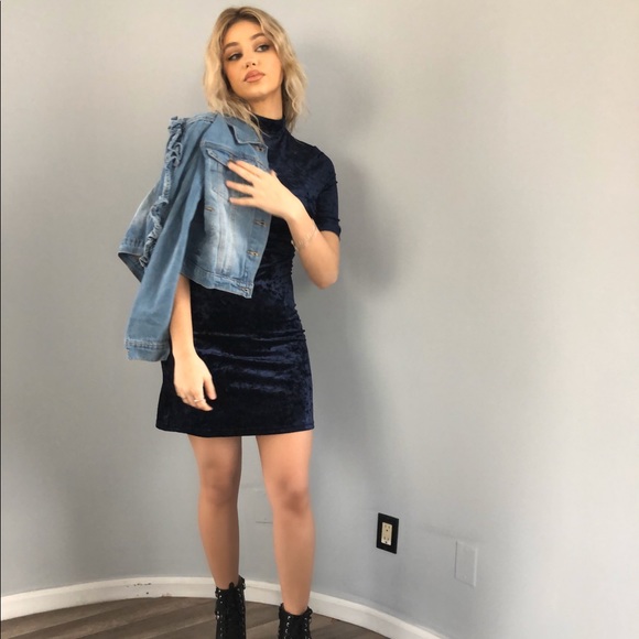 Ruffle back denim jacket- medium wash jean jacket - Picture 5 of 8